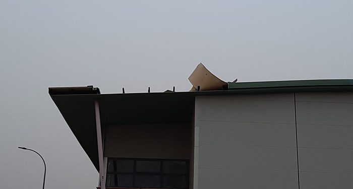 Cierre temporal del polideportivo Samuel Ferrer y del campo de fútbol Obispo Laplana “por precaución” ante el temporal de viento