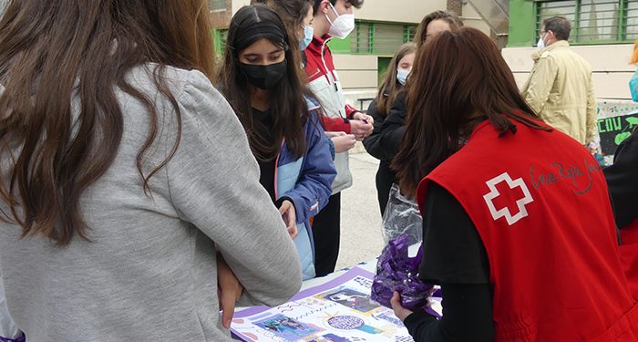 Cruz Roja Cuenca organiza más de una veintena de actividades en nueve localidades de la provincia con motivo del 8M y bajo el lema “Júzgate menos, abrázate más’ 1 Cruz Roja Cuenca organiza más de una veintena de actividades en nueve localidades de la provincia con motivo del 8M y bajo el lema “Júzgate menos, abrázate más’