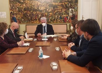 Diputación de Guadalajara y SESCAM firman el convenio para la mejora de consultorios médicos en pueblos de la provincia Diputación de Guadalajara y SESCAM firman el convenio para la mejora de consultorios médicos en pueblos de la provincia