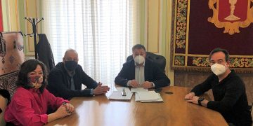 Dolz conoce la participación de la Galería Casa Zóbel en la feria Antik Passion Almoneda, donde mostrará “el arte de Cuenca”