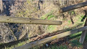 El Ayuntamiento de Cuenca denuncia que la reparación del vallado de la subida a Las Angustias ha durado sólo una semana