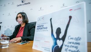 El ex presidente de FECAM, Eloy Molina, la parakarateca Isabel Fernández y el jugador de fútbol-sala Javier García ‘Chino’, medallas de oro al mérito deportivo