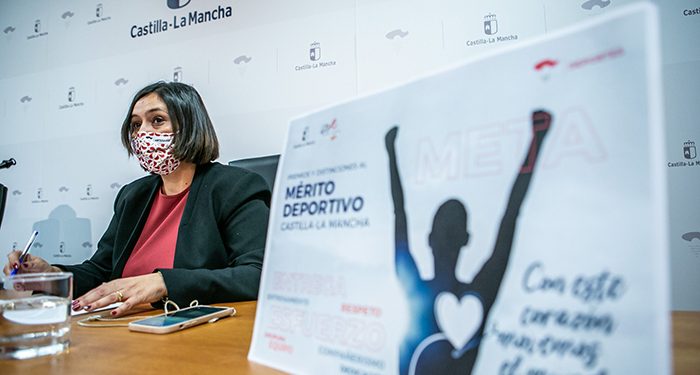 El ex presidente de FECAM, Eloy Molina, la parakarateca Isabel Fernández y el jugador de fútbol-sala Javier García ‘Chino’, medallas de oro al mérito deportivo 1 El ex presidente de FECAM, Eloy Molina, la parakarateca Isabel Fernández y el jugador de fútbol-sala Javier García ‘Chino’, medallas de oro al mérito deportivo