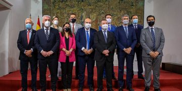 El Gobierno de Castilla-La Mancha, en colaboración con las diputaciones provinciales, impulsa el Plan de Garantía de Cuidados de los mayores en su entorno