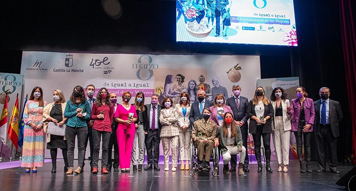 El Gobierno de Castilla-La Mancha se compromete a visibilizar los logros de las mujeres para que sean referentes a las futuras generaciones