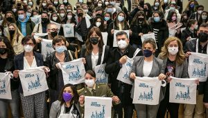 El Gobierno regional anima a la juventud a seguir trabajando por la igualdad hasta conseguir que mujeres y hombres compartan el mundo “cogidos de la mano”