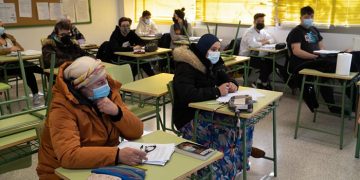 El Gobierno regional convoca el proceso para la admisión del alumnado en centros de adultos e institutos que imparten Bachillerato para personas adultas
