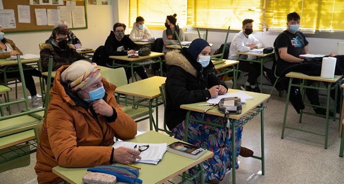 El Gobierno regional convoca el proceso para la admisión del alumnado en centros de adultos e institutos que imparten Bachillerato para personas adultas 1 El Gobierno regional convoca el proceso para la admisión del alumnado en centros de adultos e institutos que imparten Bachillerato para personas adultas