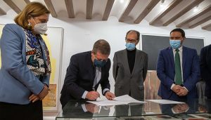 El Gobierno regional destaca que Rafael Canogar “es un gran artista y embajador de la Cultura de Castilla-La Mancha allá donde va”