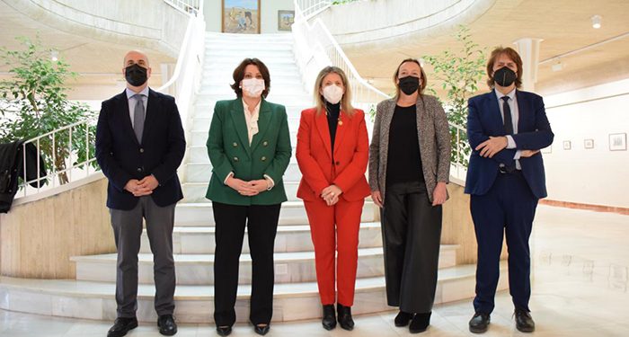 El Gobierno regional impulsa la transformación digital de cerca de 300 pymes y autónomos de la región a través de ayudas y programas de formación