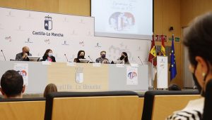 El Gobierno regional ofrece este curso 116 acciones formativas a más de 10.000 docentes en áreas de plurilingüismo y lengua castellana