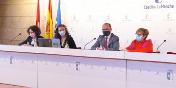 El Gobierno regional promueve espacios de encuentro con el ámbito asociativo de las enfermedades raras para compartir las líneas de actuación en marcha