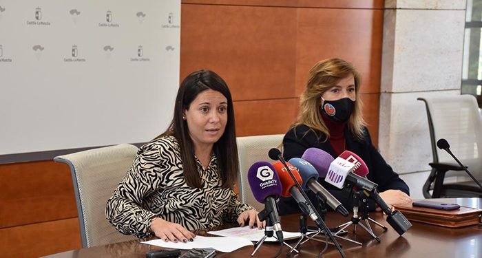 El Gobierno regional refuerza la incorporación de nuevas familias al Programa de Acogimiento Familiar de Menores