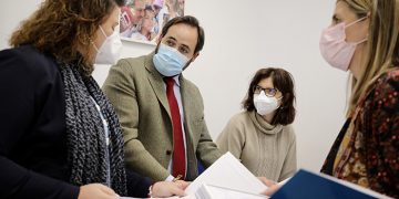 El PP de Castilla-La Mancha entrega 4.828 avales a la candidatura de Alberto Núñez Feijóo a la Presidencia nacional del PP