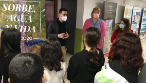 El presidente de la MAS dialoga sobre consumo responsable con los alumnos del CEIP San Blas de Cabanillas en el Día Mundial del Agua