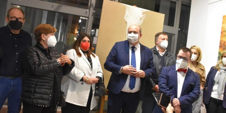 Amplíada hasta el 20 de marzo la exposición ‘Moset intimo’ en la sede de la Sala Iberia 1 Amplíada hasta el 20 de marzo la exposición ‘Moset intimo’ en la sede de la Sala Iberia