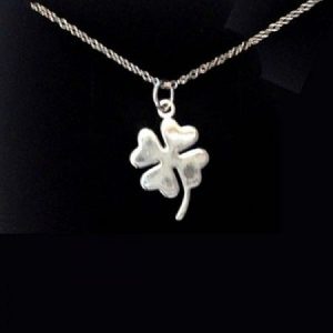 gargantilla trebol de cuatro hojas