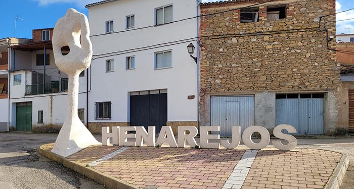 El alcalde de Henarejos pide que a los vecinos de su pueblo no les cueste más de 4.000 euros al año poder ver la televisión 1 Henarejos