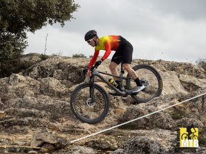 Iván Ruiz y Paula Plaza subieron a lo más alto del podio en el IX Trofeo MTB Ajo y Agua de Las Pedroñeras