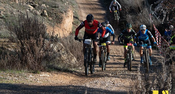 Juan Carlos Fernández y Paula Plaza se llevan la primera Maratón de MTB del Circuito Diputación de Cuenca celebrada en Sisante