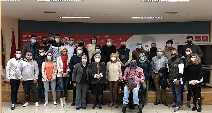 La Agrupación Local del PSOE reconoce a Nieves Ruiz Valverde con motivo del Día Internacional de la Mujer 1 La Agrupación Local del PSOE reconoce a Nieves Ruiz Valverde con motivo del Día Internacional de la Mujer