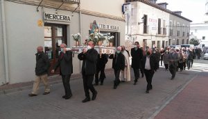 La Asociación de Jubilados de Jadraque vuelve a salir a la calle en su fiesta del Santo Ángel
