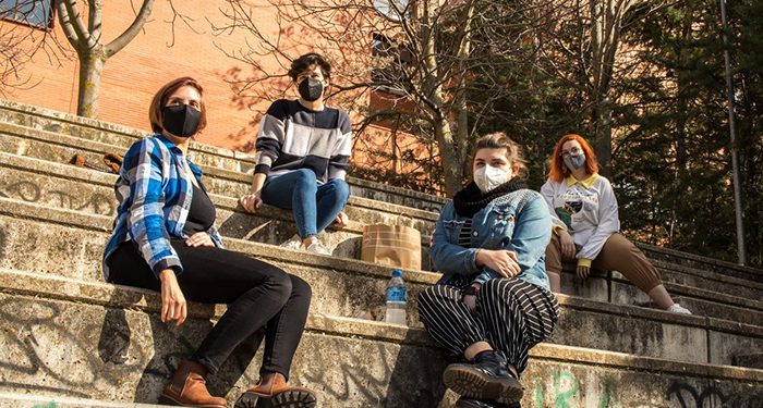 La cifra de mujeres supera a la de hombres en la UCLM en los colectivos de estudiantes y personal de administración 1 La cifra de mujeres supera a la de hombres en la UCLM en los colectivos de estudiantes y personal de administración