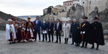 La Diputación de Cuenca apoyará a Valera de Abajo para que los Moros y Cristianos sean declaradas de Interés Turístico Regional