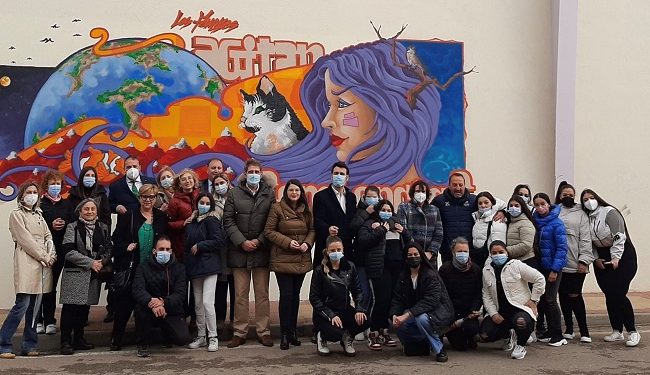 La Fundación Eurocaja Rural colabora en la inserción socio-laboral de jóvenes mujeres de Íscar en riesgo de exclusión 1 La Fundación Eurocaja Rural colabora en la inserción socio-laboral de jóvenes mujeres de Íscar en riesgo de exclusión