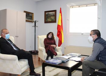 La presidenta de CEOE-Cepyme Guadalajara y el nuevo comisario provincial de la Policía Nacional mantienen su primer encuentro de trabajo