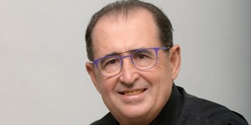 Las Casas Ahorcadas vuelve a la presencialidad en un encuentro con Félix García Hernán en el que se sortearán dos de sus obras