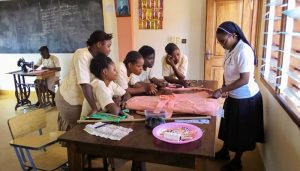 Las mujeres en situación de exclusión en Benín reciben ayudas y formación con un proyecto de Cáritas Cuenca y Diputación provincial