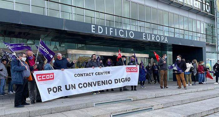 El sector de Contact Center de Guadalajara va a la huelga por su convenio colectivo 1 Los trabajadores de los Contact Center de la región secundan ampliamente la huelga por su convenio colectivo