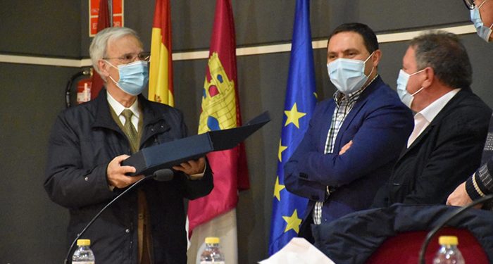 Martínez Chana defiende la importancia de que se produzca un relevo generacional en la ganadería para fijar población 1 Martínez Chana defiende la importancia de que se produzca un relevo generacional en la ganadería para fijar población