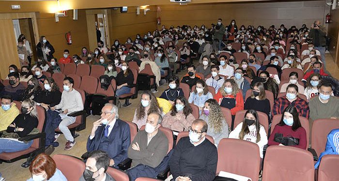 Más de 230 estudiantes y casi 30 organizaciones participan en el I Foro de Voluntariado de la UCLM 1 Más de 230 estudiantes y casi 30 organizaciones participan en el I Foro de Voluntariado de la UCLM