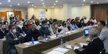 Más de setenta empresarios conquenses asisten a la jornada sobre contratación tras la reforma laboral