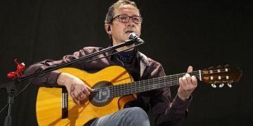 Música de la mano del cantautor conquense Javier Pelayo y versos para celebrar el Día Mundial de la Poesía en Almonacid