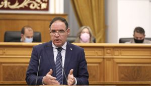 Prieto defiende que la retirada del uso de las mascarillas en el interior se lleve a cabo por interés científico y no político