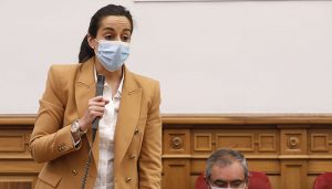 Roldán acusa a Page de “elegir al Psoe antes que a los conquenses” y pregunta por qué antes defendía el tren y ahora lo cierra