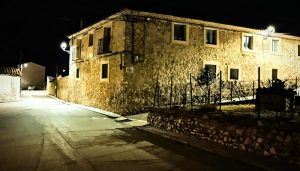 Tragacete renueva las antiguas luminarias por el led y ahorará el 50% de la factura eléctrica