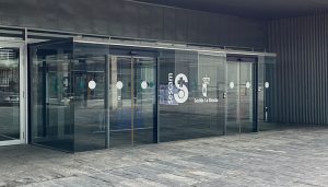 Una sentencia del TSJCM estima que los MIR deben cobrar íntegramente sus pagas extra