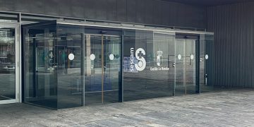 Una sentencia del TSJCM estima que los MIR deben cobrar íntegramente sus pagas extra