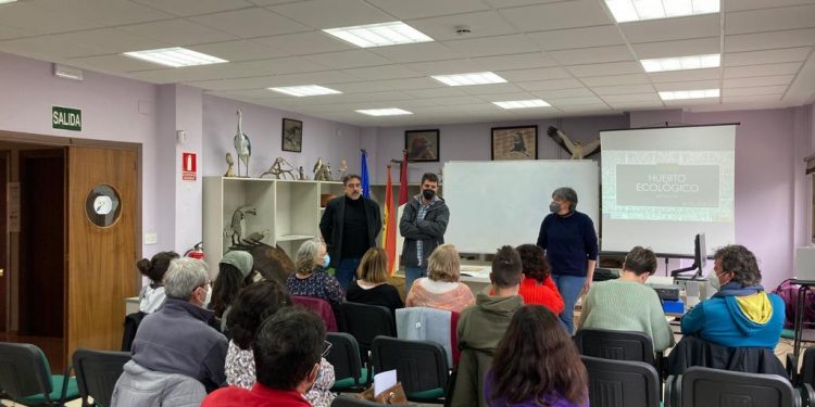 El Gobierno regional programa 56 acciones formativas en el Centro de Investigación Agroforestal de Albadalejito