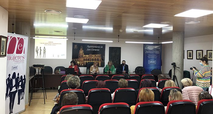 AMEP reúne a una veintena de personas en su jornada sobre mujer empresaria en el mundo rural en San Clemente 1 AMEP reúne a una veintena de personas en su jornada sobre mujer empresaria en el mundo rural en San Clemente