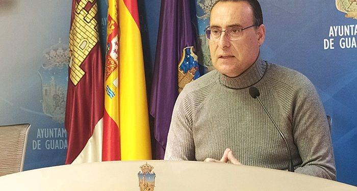 De Miguel afirma que “VOX no va a parar hasta que algún día podamos saber toda la verdad de lo que está ocurriendo en el polígono El Ruiseñor de Guadalajara” 1 Antonio de Miguel