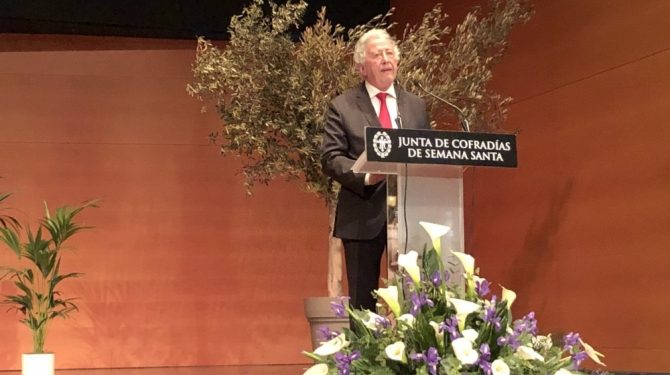 Antonio Pelayo abre la Semana Santa de Cuenca con un Pregón que llama a la revisión personal a la luz del mensaje de Cristo