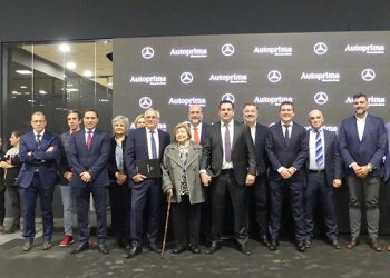 Autoprima presenta sus nuevas y modernas instalaciones en la Travesía de la Cruz Roja con el respaldo de administraciones y clientes 1 Autoprima presenta sus nuevas y modernas instalaciones en la Travesía de la Cruz Roja con el respaldo de administraciones y clientes