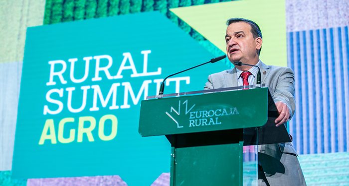 Castilla-La Mancha aporta este viernes una inyección de liquidez de 26,4 millones de euros a 5.500 ganaderos de ovino, caprino y vacas nodrizas 1 Castilla-La Mancha aporta hoy una inyección de liquidez de 26,4 millones de euros a 5.500 ganaderos de ovino, caprino y vacas nodrizas