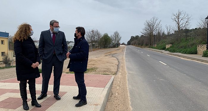 Concluyen las obras de refuerzo del firme en la travesía de Sacedón, que pasa a ser de titularidad municipal