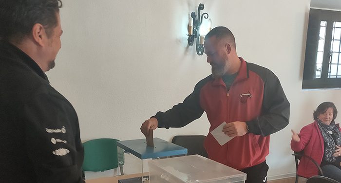 Diego Yuste, reelegido secretario general del PSOE de Tragacete